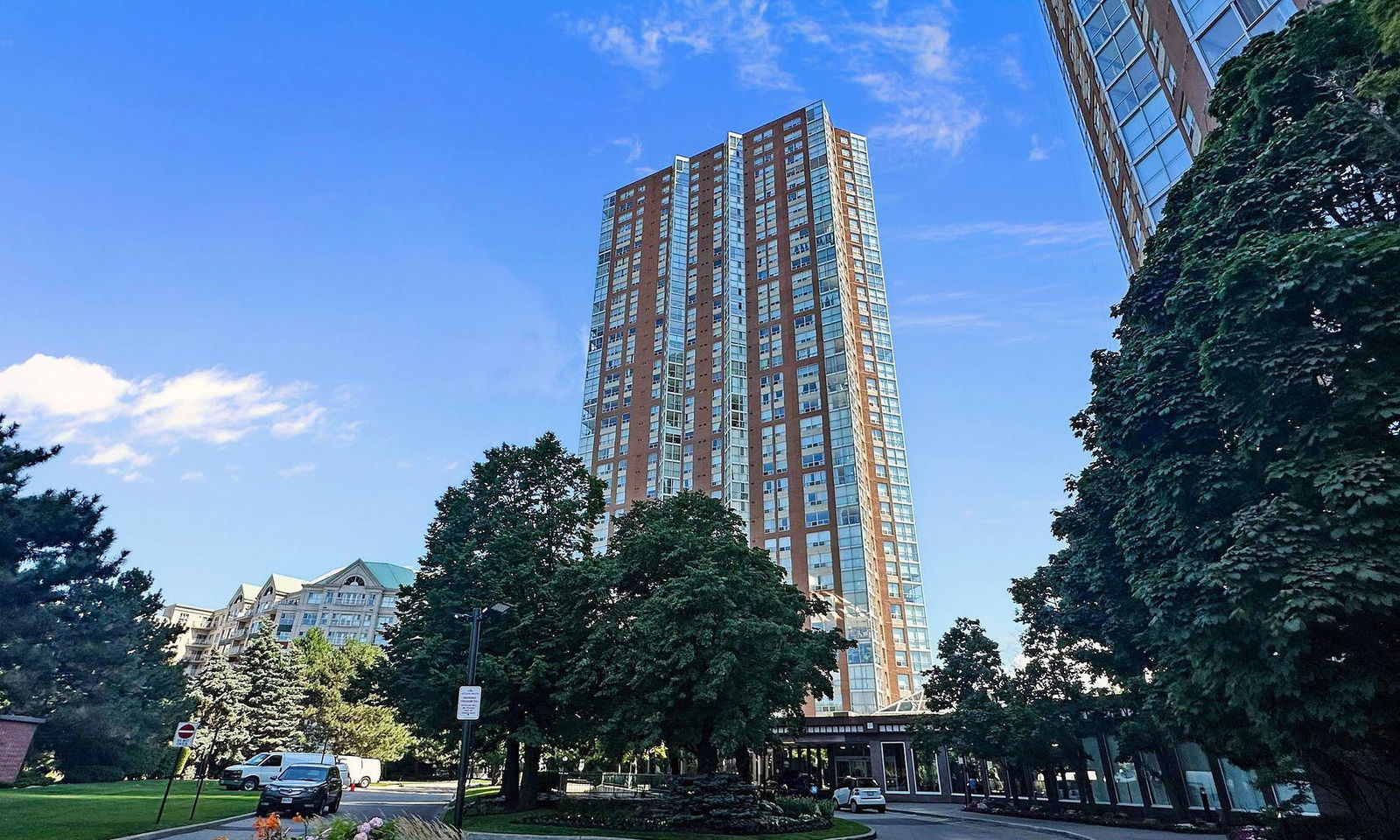 Concorde Park II Condos, North York, Toronto