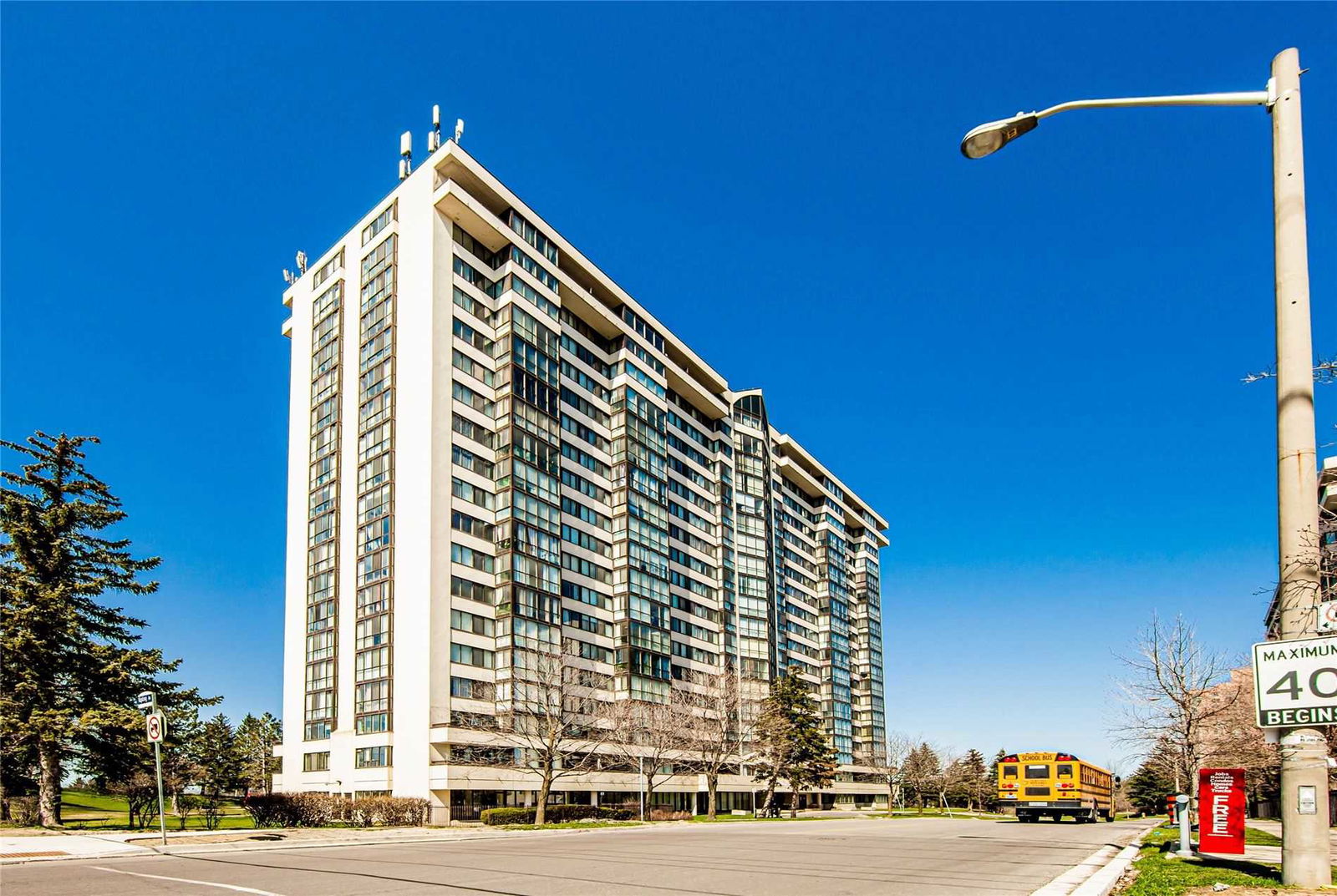 Consulate I Condos, Etobicoke, Toronto