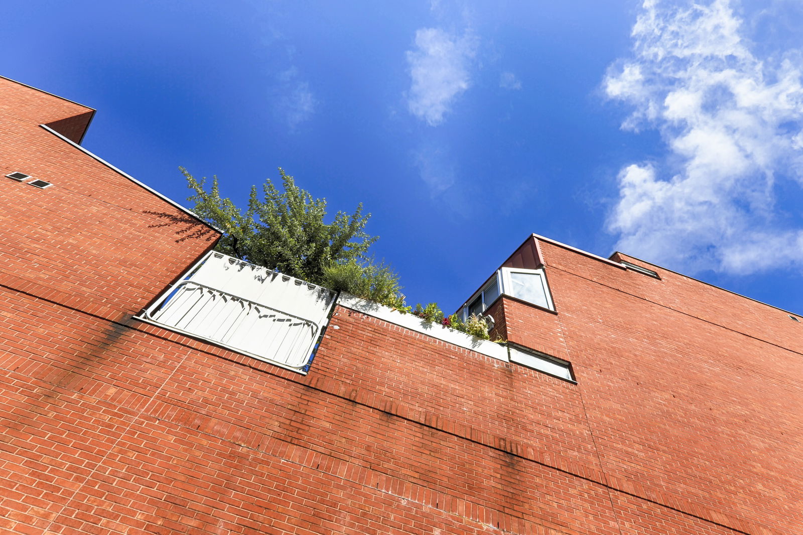 Exterior Sky — DW Lofts, Downtown, Toronto