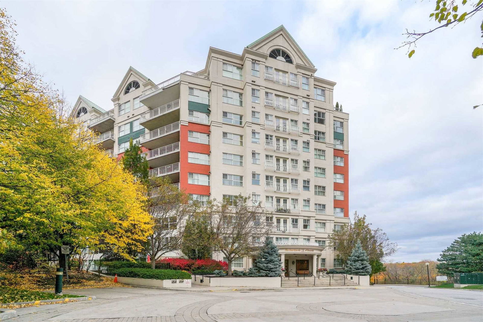 Courtyards of Concorde Condos, North York, Toronto