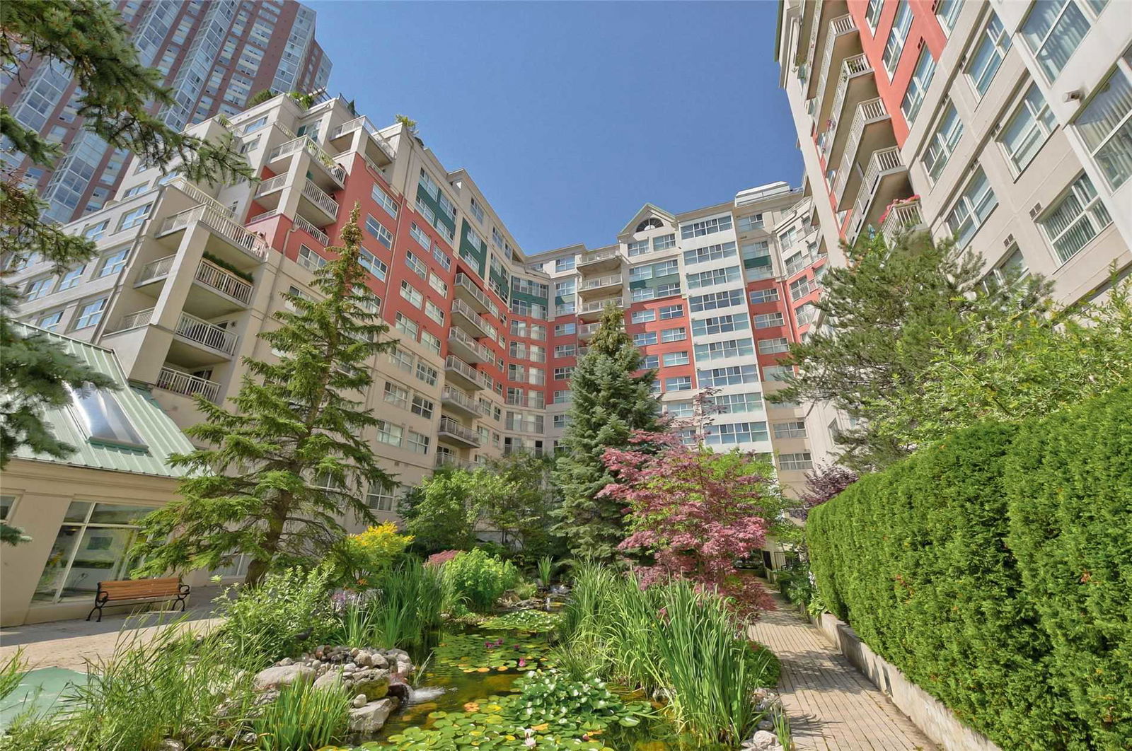 Courtyards of Concorde Condos, North York, Toronto