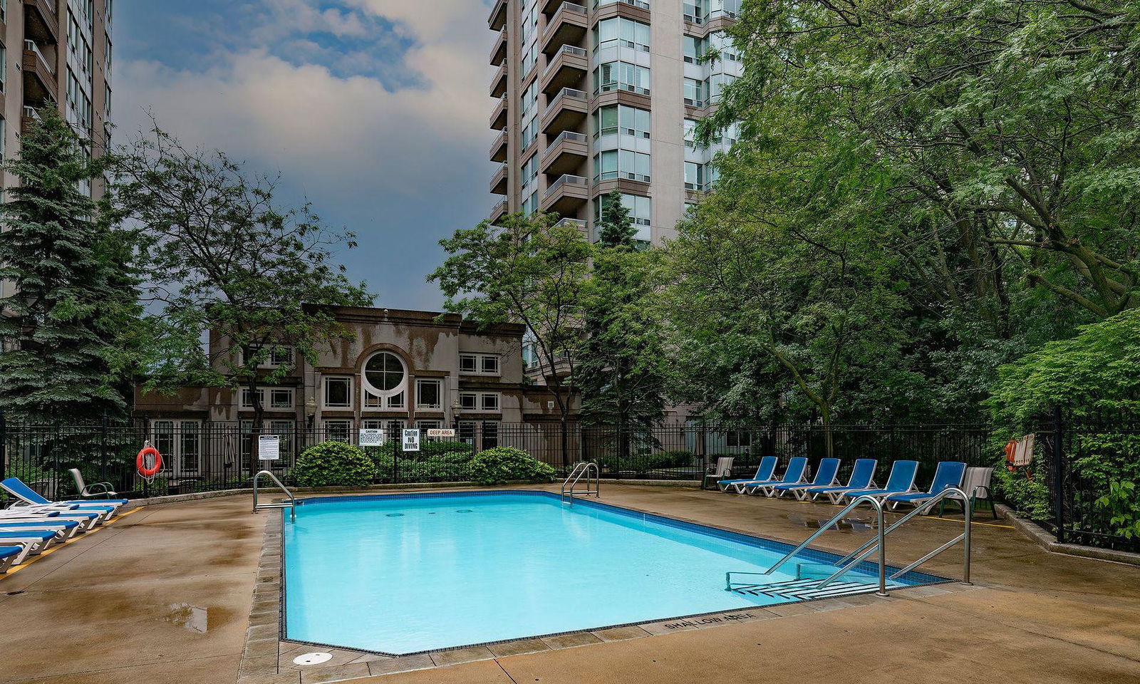 Pool — Crystal Towers Condos, North York, Toronto