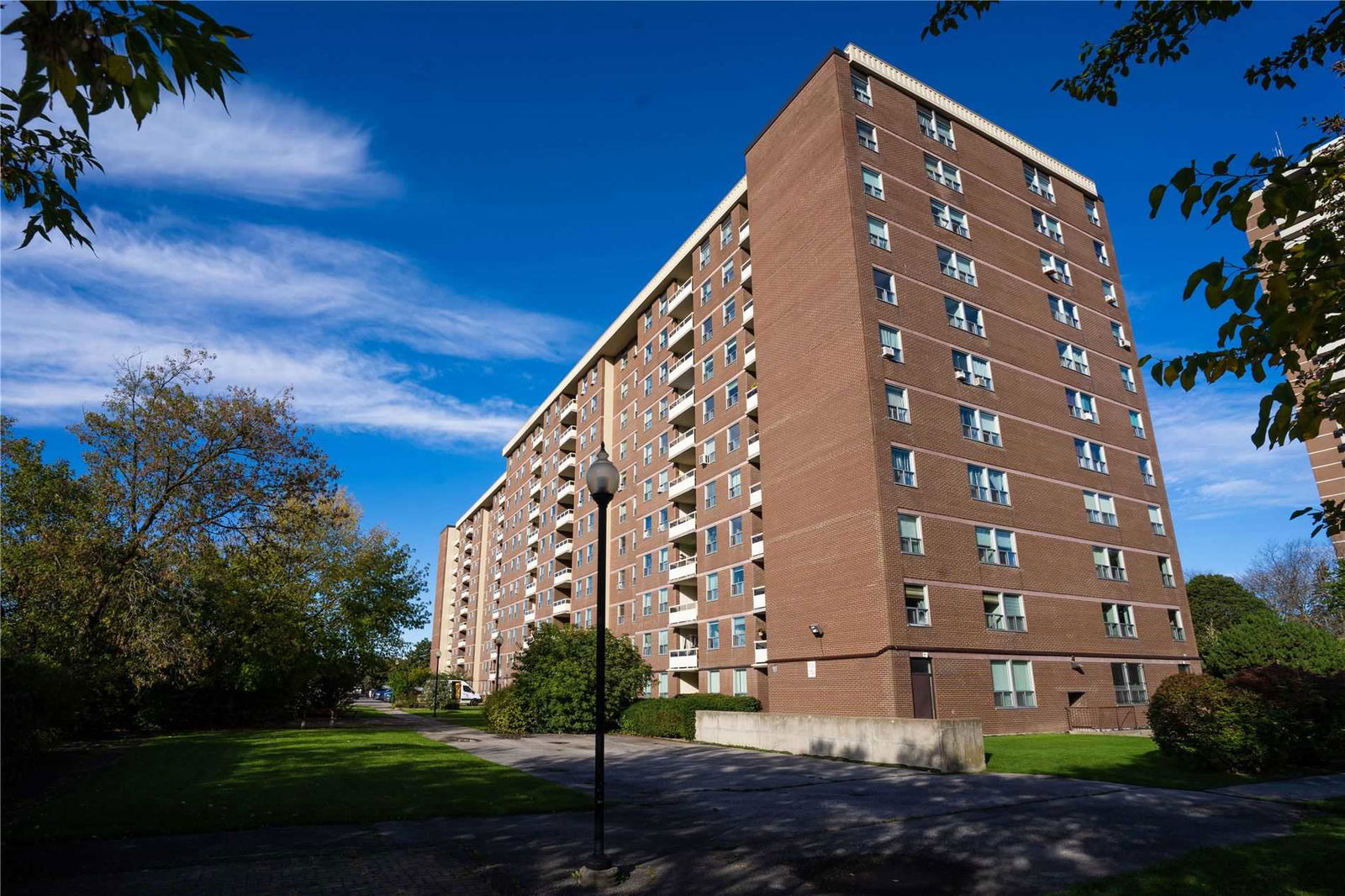 Eddington Condos, North York, Toronto