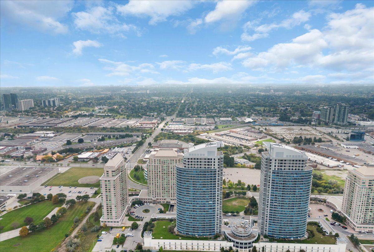 Exterior — Ellipse - East Tower Condos, Scarborough, Toronto