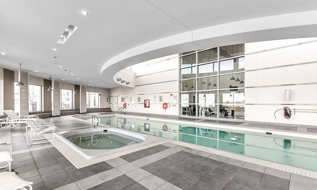 Pool — Ellipse - East Tower Condos, Scarborough, Toronto