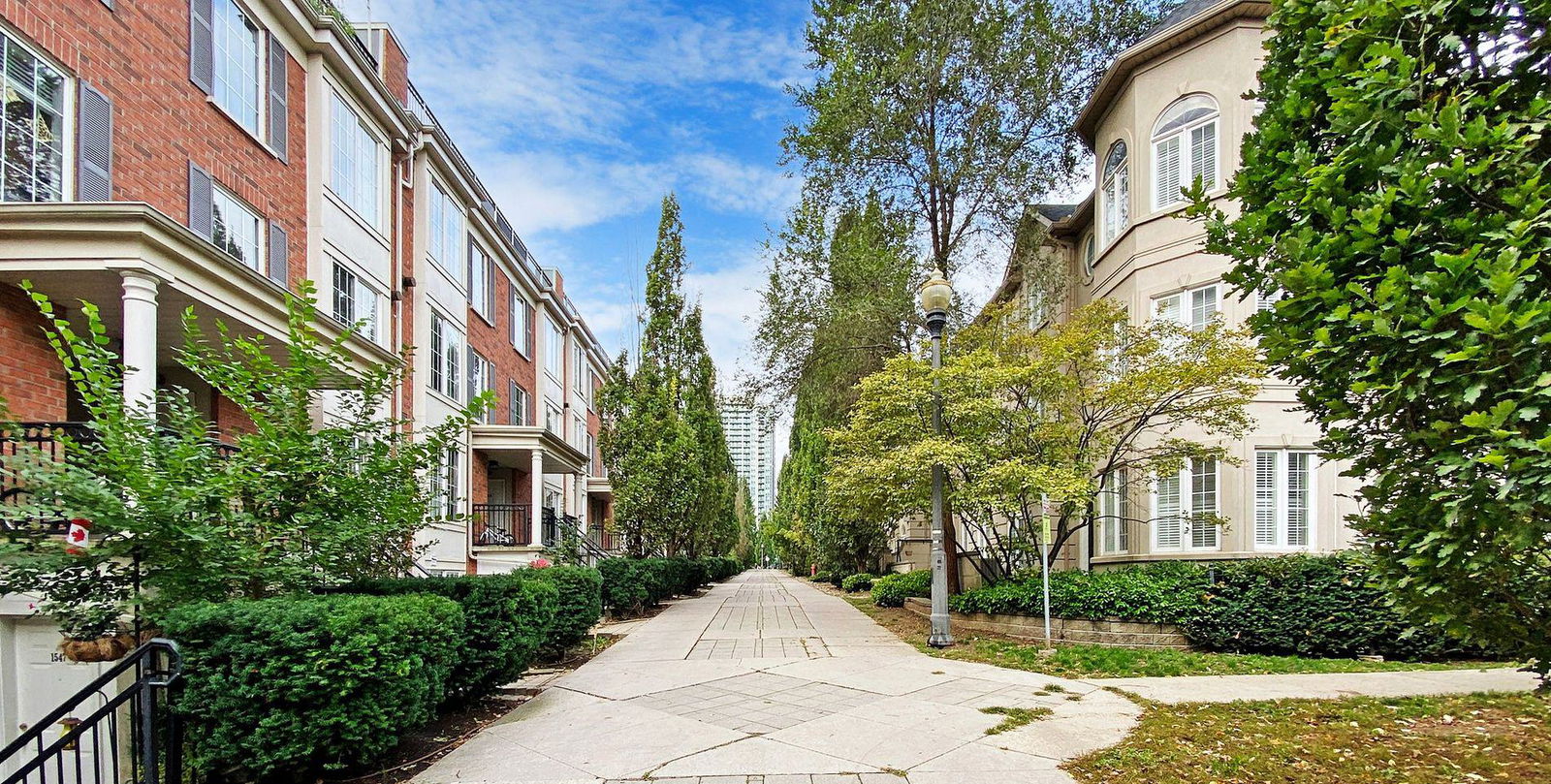 Everson Drive Townhomes, North York, Toronto