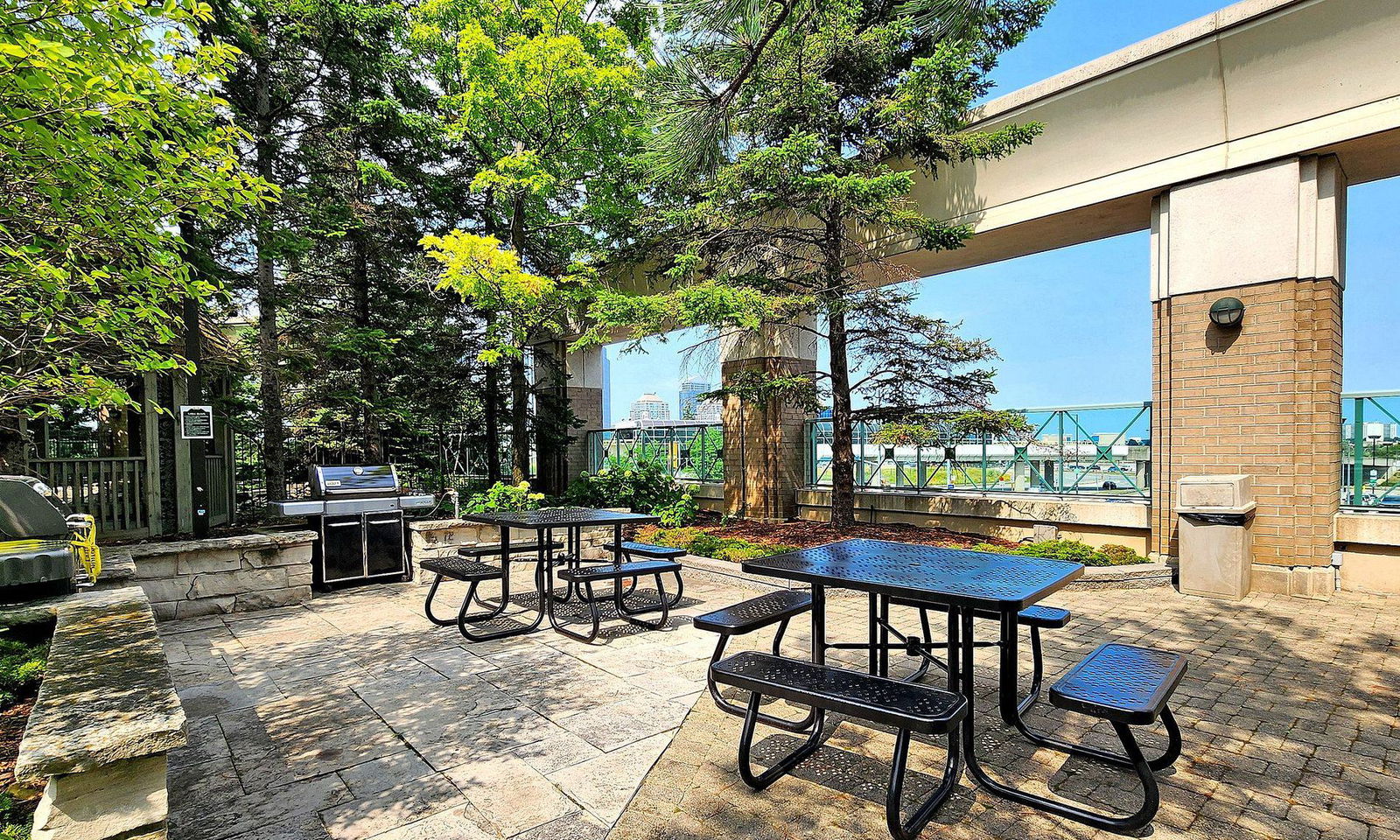 BBQ — Forest Vista Condos, Scarborough, Toronto