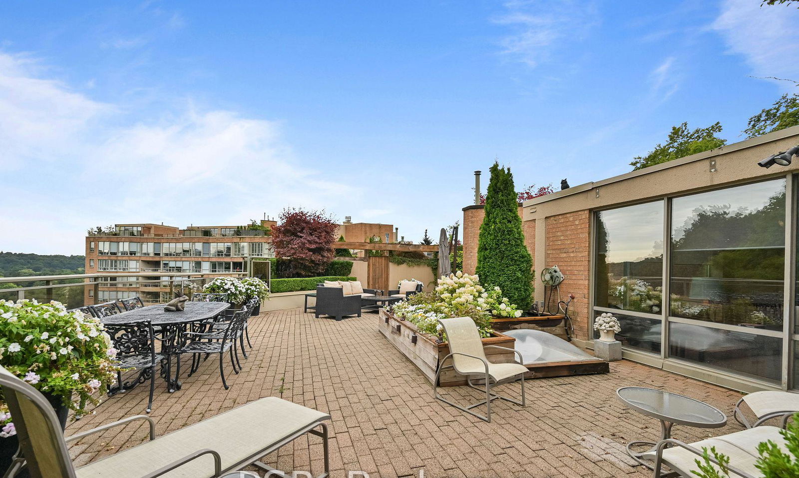 Rooftop Deck — Governor's Hill I Condos, North York, Toronto