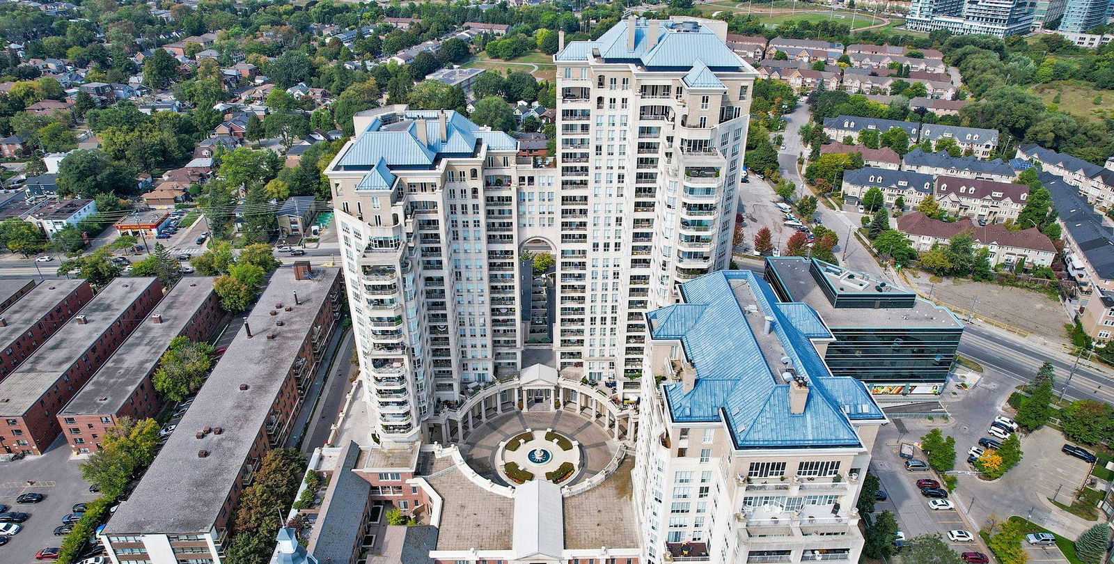 Exterior Side — Grand Harbour Condos, Etobicoke, Toronto