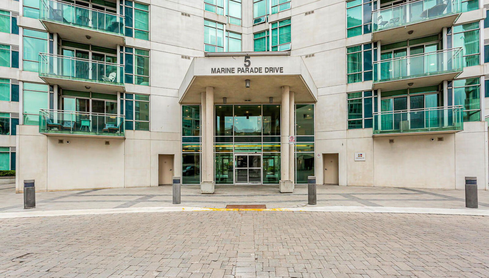 Entrance — Grenadier Landing Condos, Etobicoke, Toronto