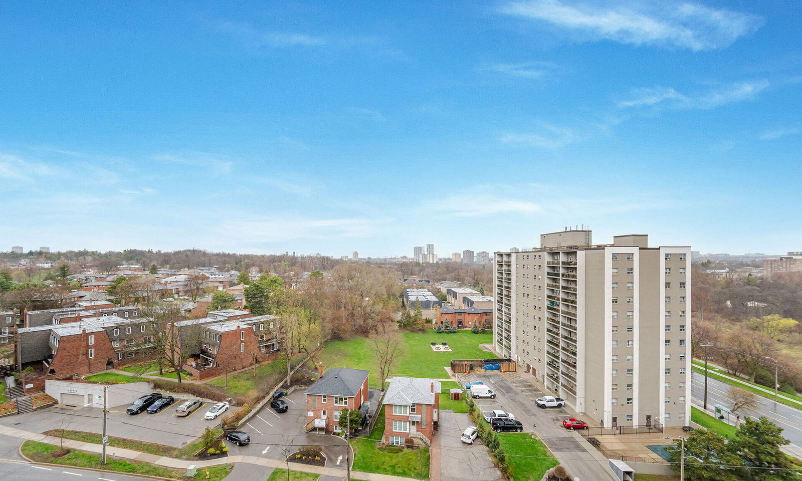 Skyline — Humber Hill Towers Condos, Etobicoke, Toronto