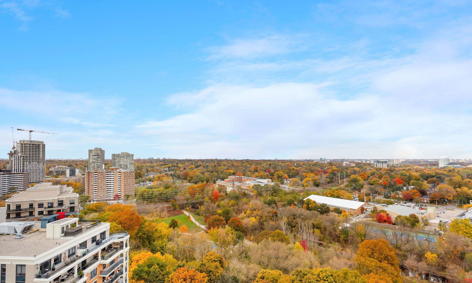 Skyline — Kingsway on the Park Condos, Etobicoke, Toronto