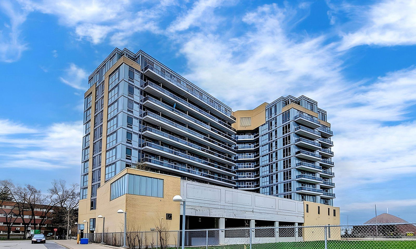 Exterior Side — Leslie Boutique Residences, North York, Toronto