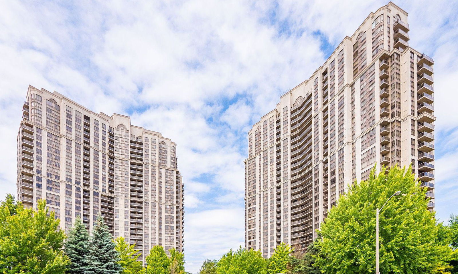 Mansions of Humberwood II, Etobicoke, Toronto