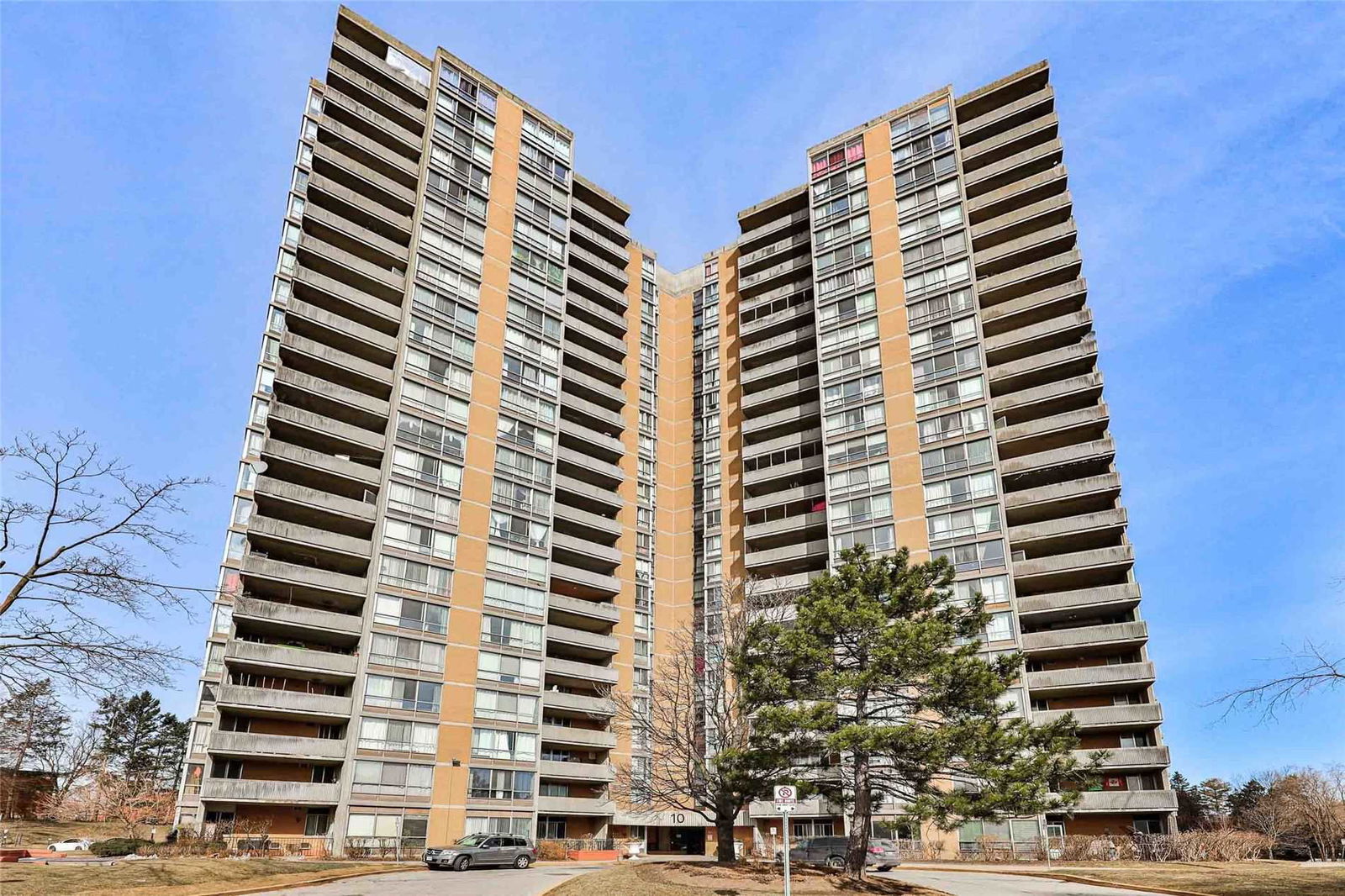 Maple Creek Condominiums, North York, Toronto