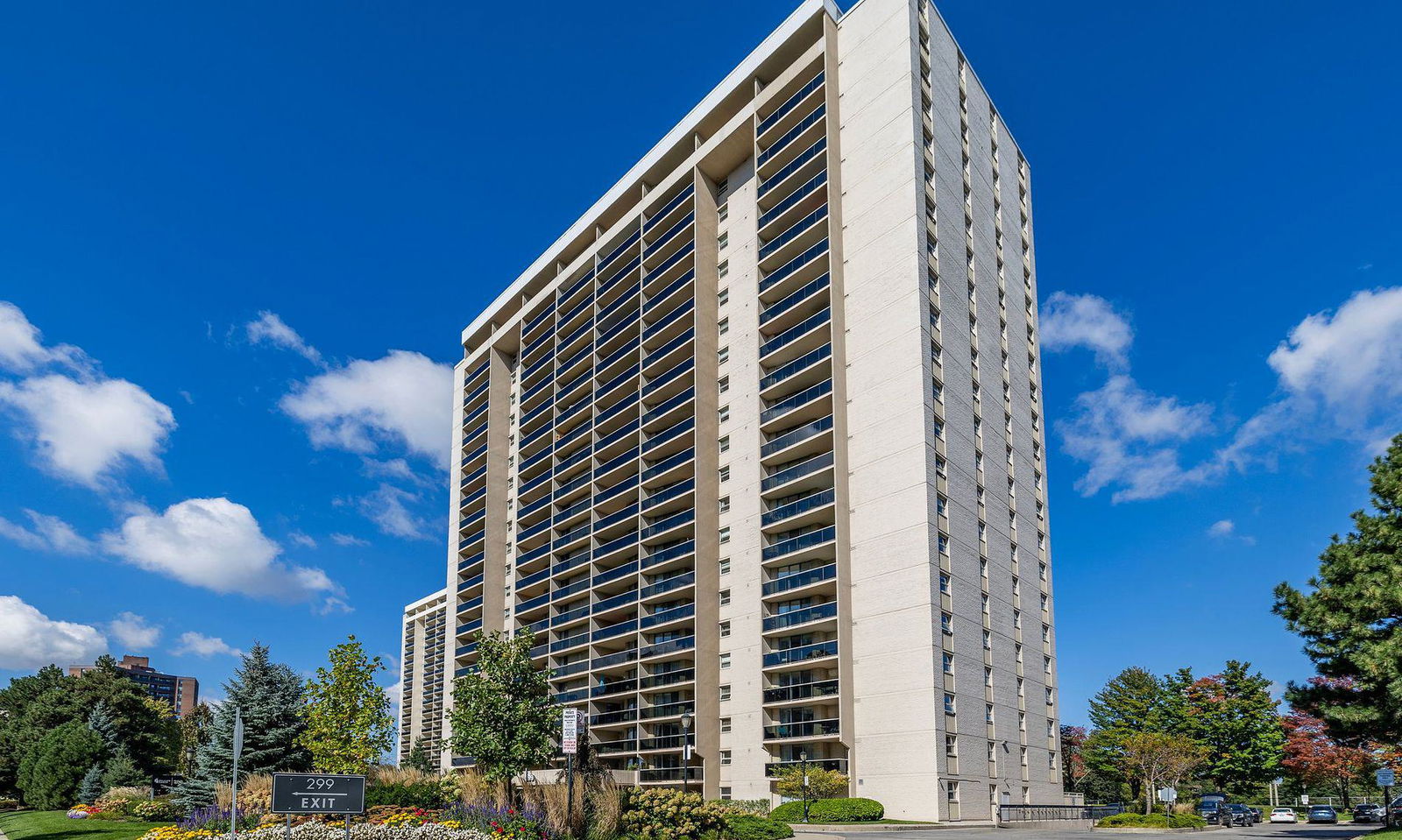 Exterior Side — Millgate Manor Condos, Etobicoke, Toronto