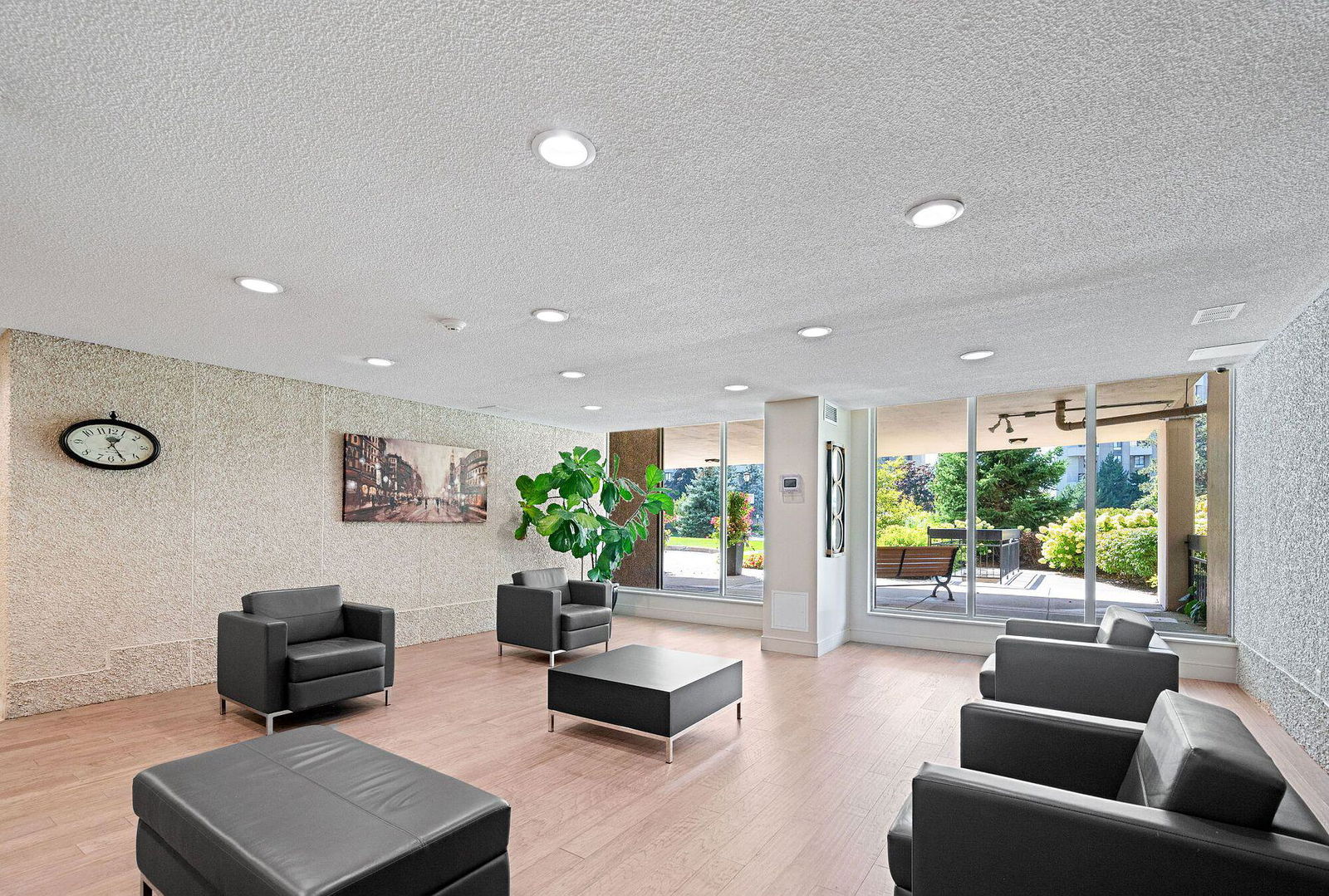 Lobby — Millgate Manor Condos, Etobicoke, Toronto