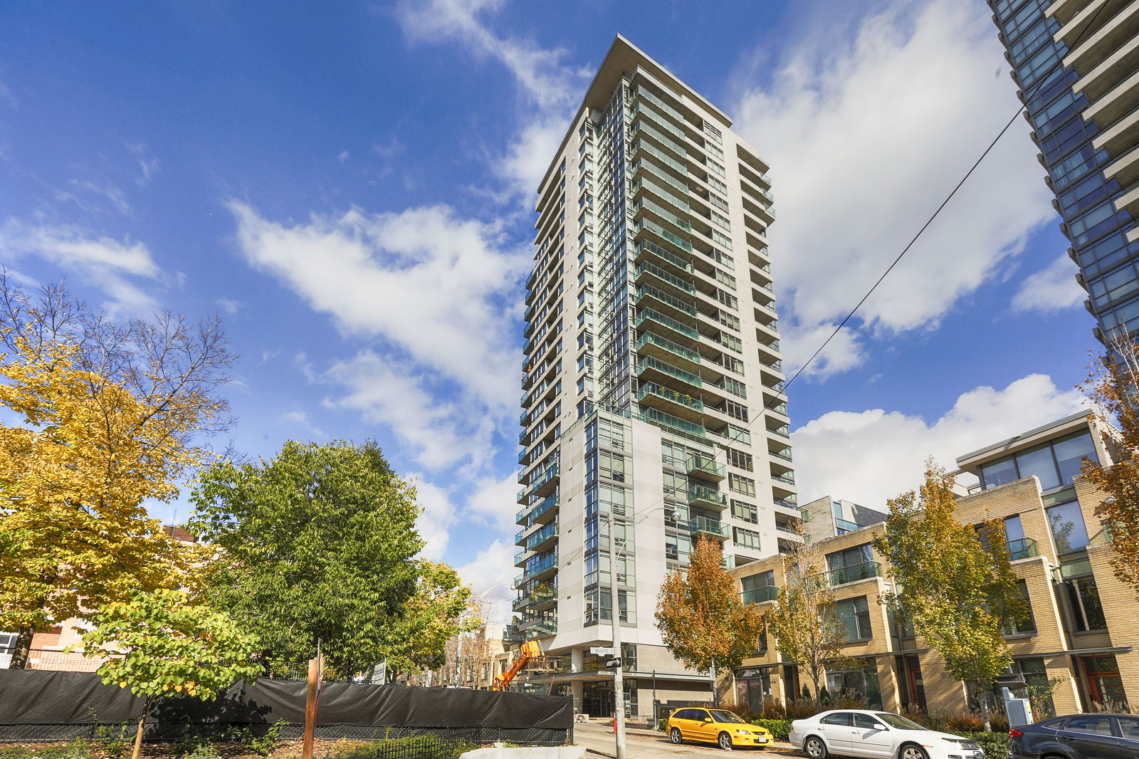 Exterior — Radio City Condos, Downtown, Toronto