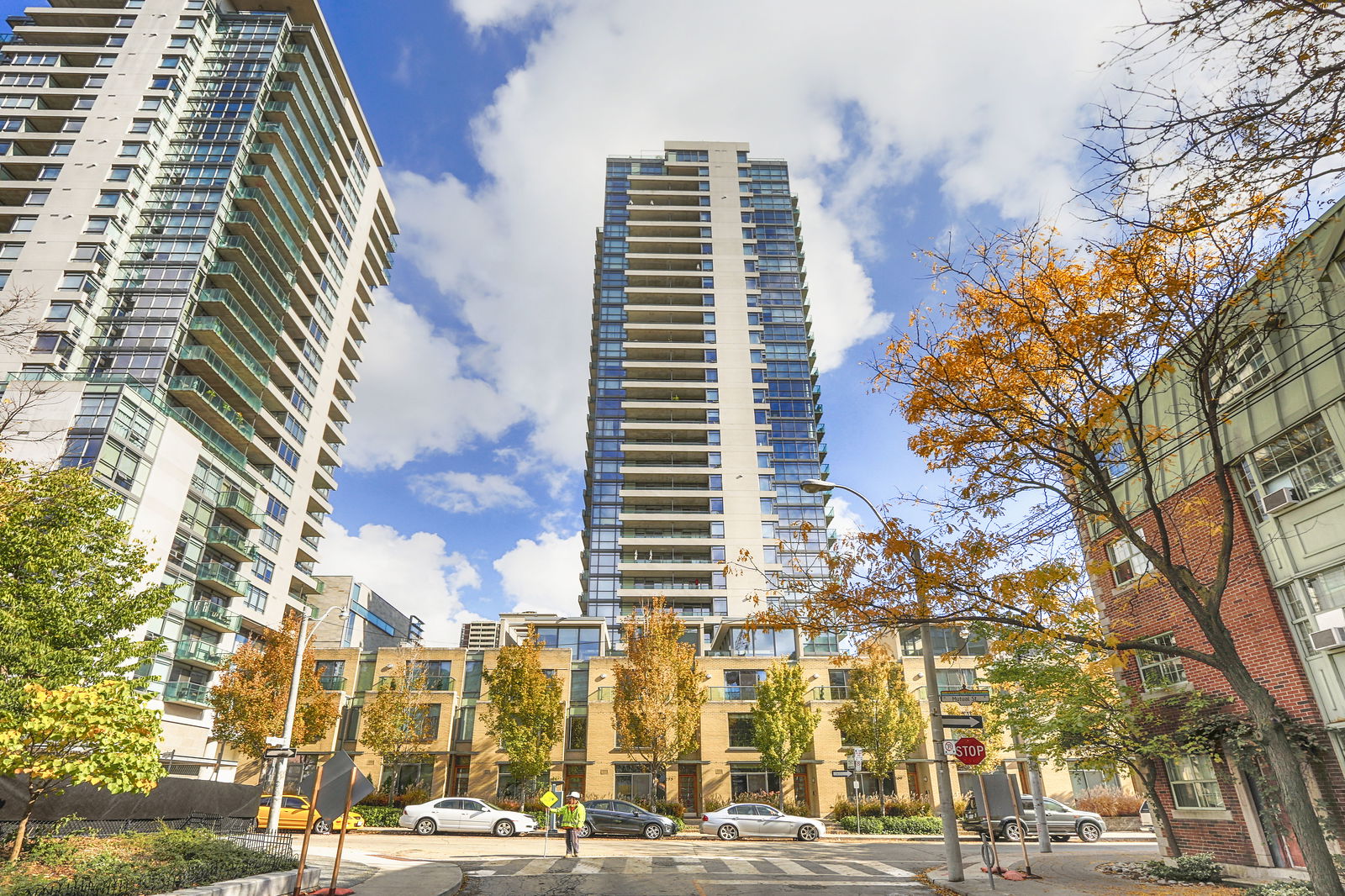 Exterior — Radio City Condos, Downtown, Toronto