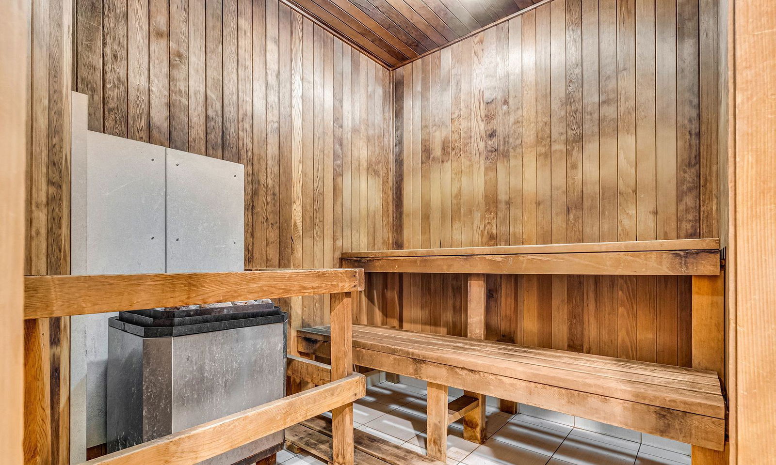 Sauna — Palais at Port Royal Place, Etobicoke, Toronto