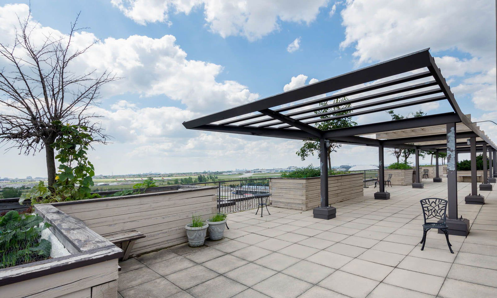 Rooftop Deck — Park Plaza Condos, North York, Toronto