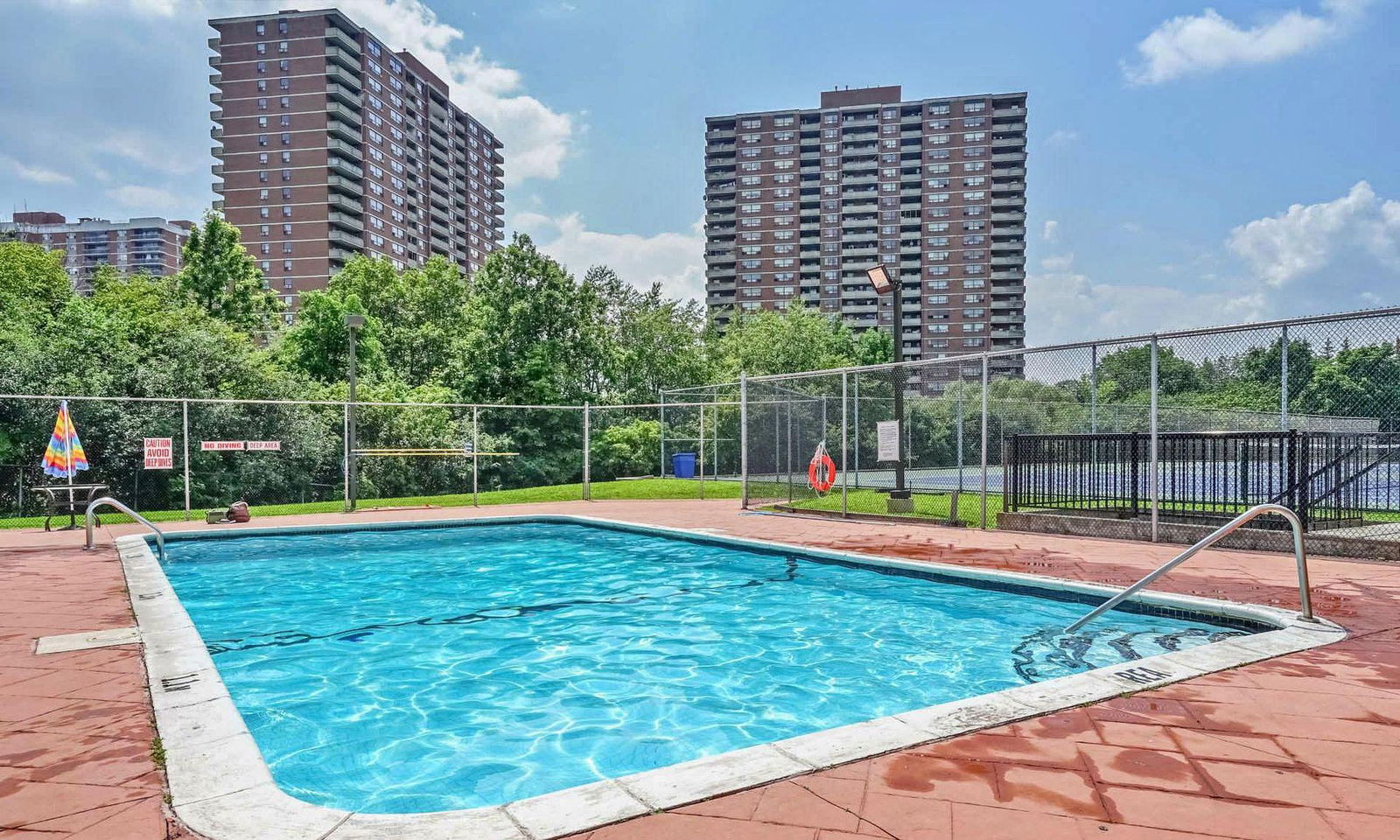 Pool — Platinum on the Humber Condos, Etobicoke, Toronto