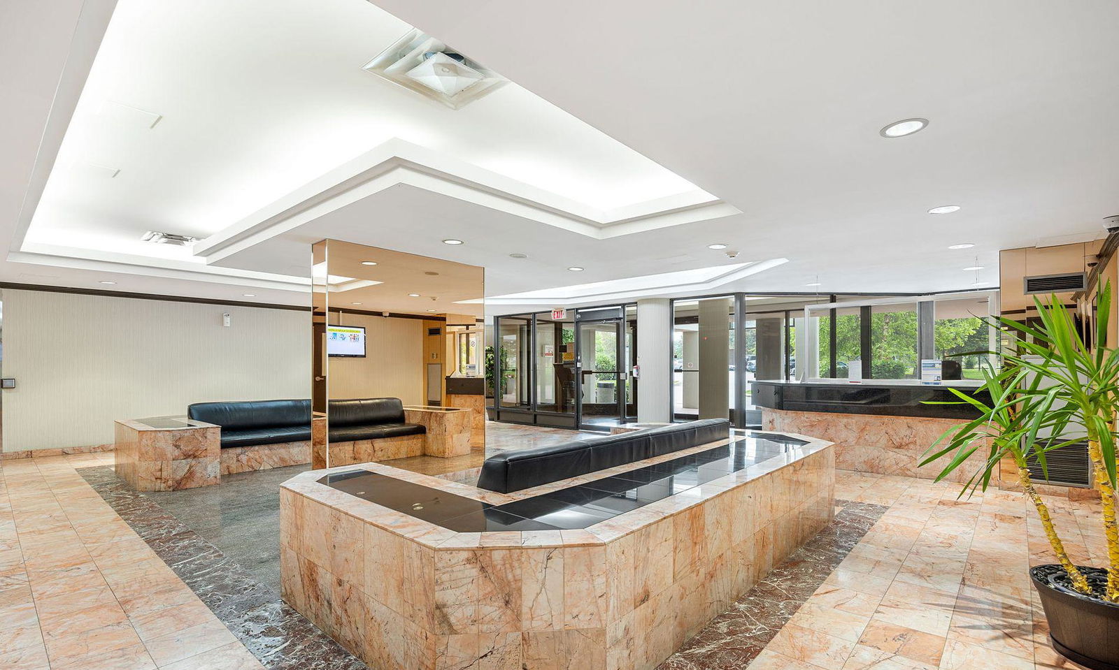 Lobby — Platinum on the Humber III Condos, Etobicoke, Toronto