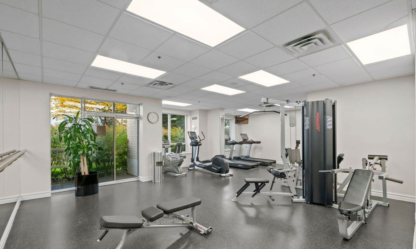 Gym — Port Royal Place I Condos, Etobicoke, Toronto