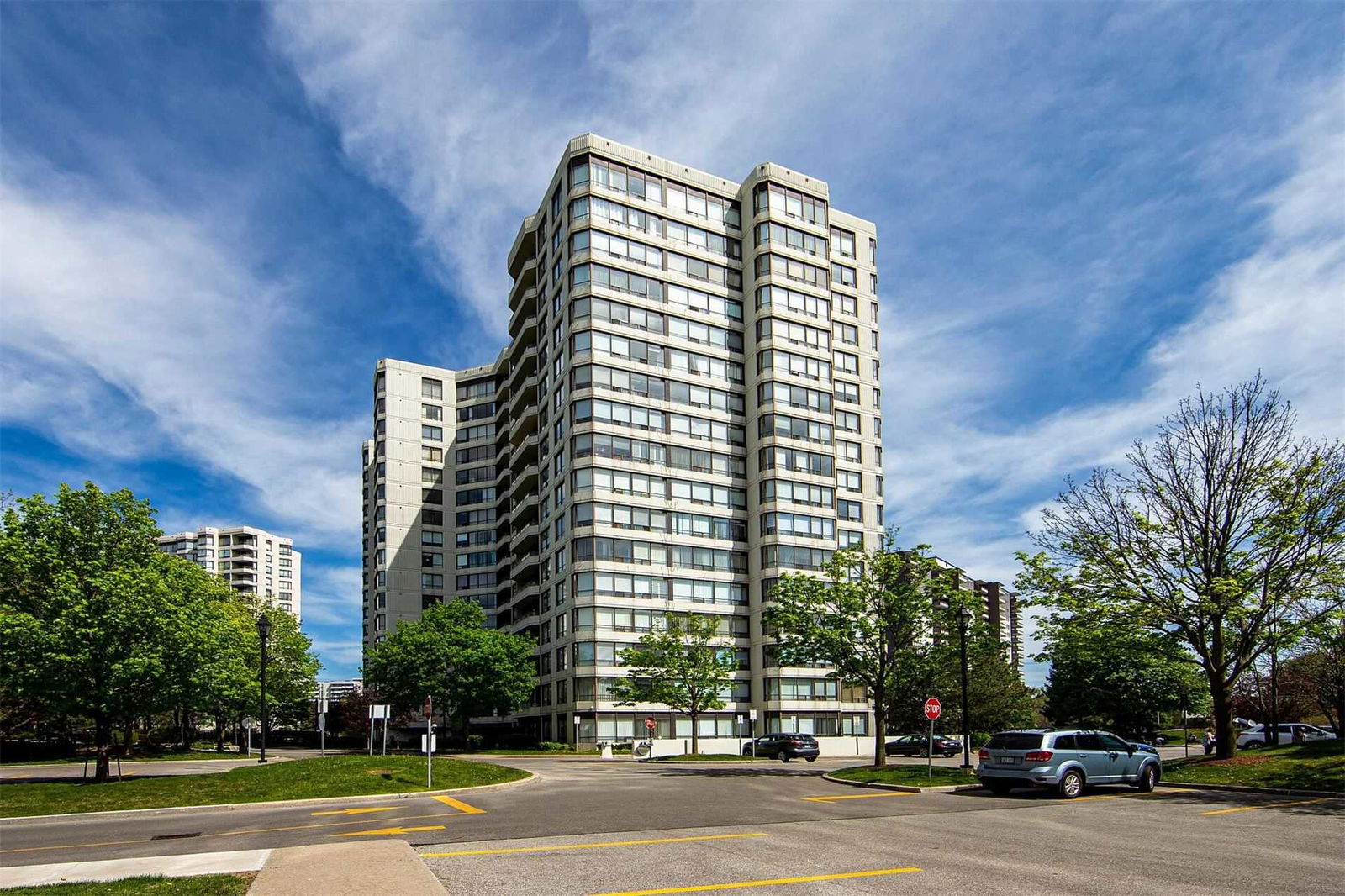 Primrose Towers II Condos, North York, Toronto