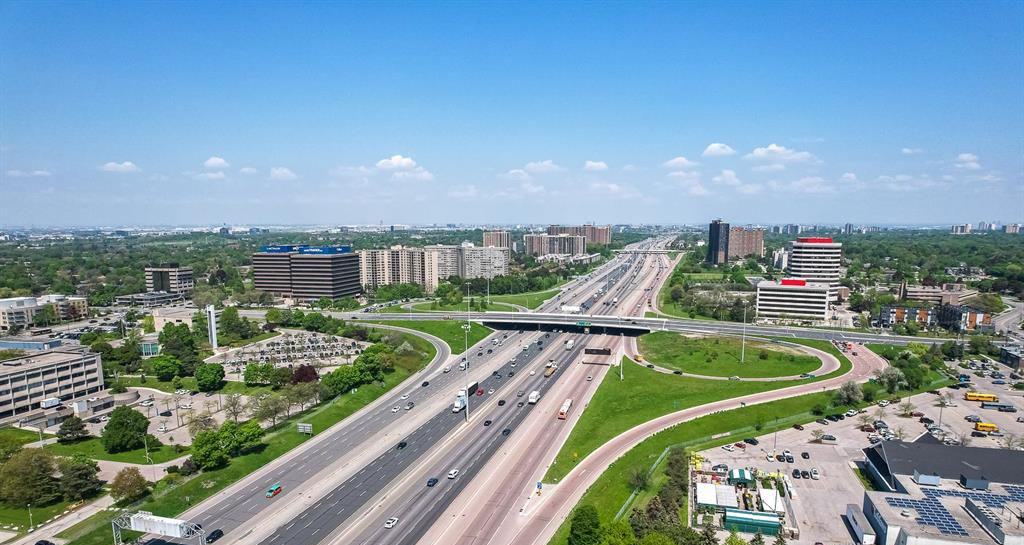 Skyline — Queenscourt Condos, Etobicoke, Toronto