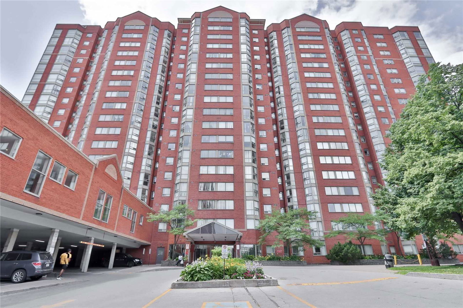 Rainbow Village I Condos, Scarborough, Toronto