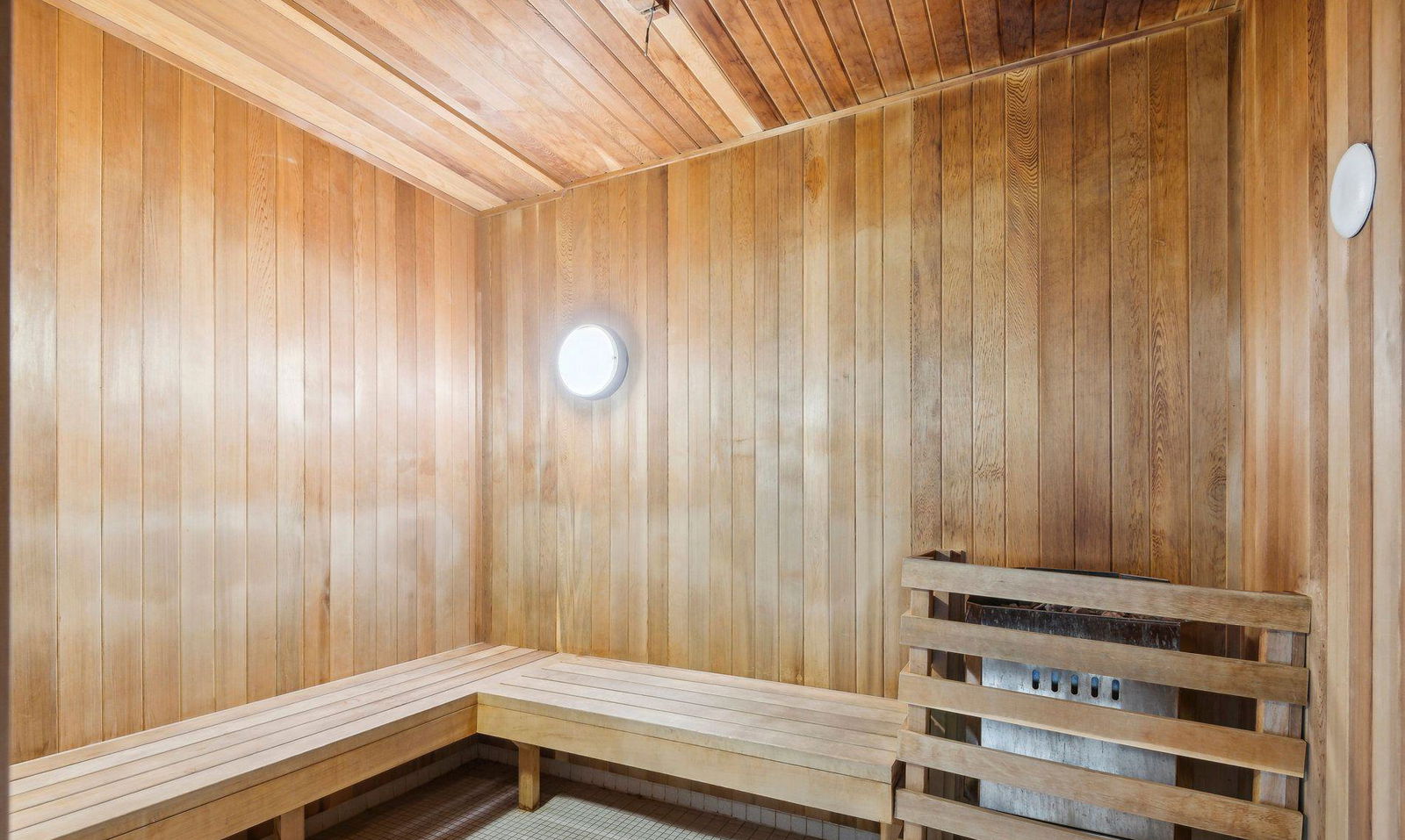 Sauna — Residenze Palazzo Treviso III, North York, Toronto