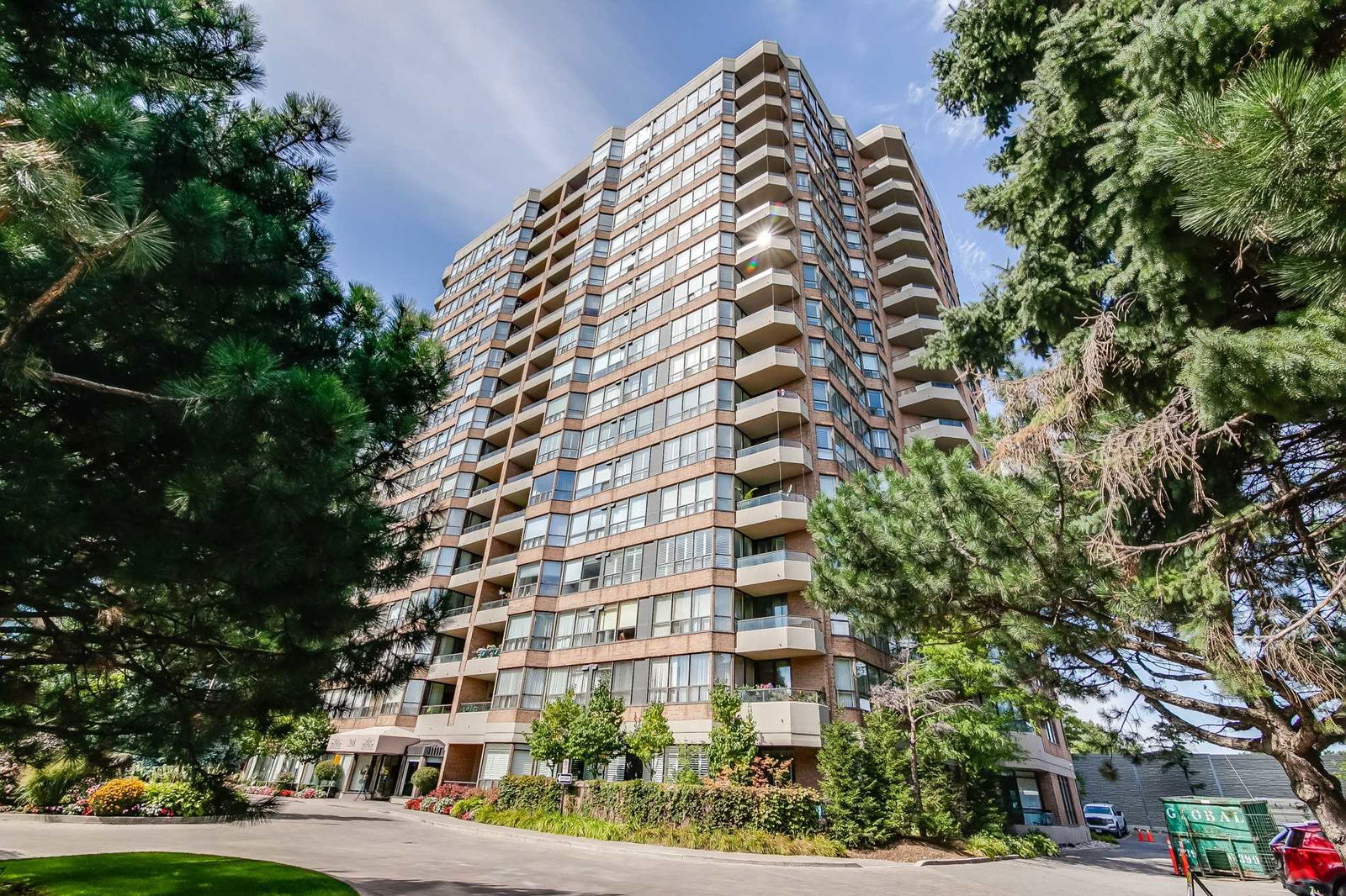 Ridley Boulevard II Condos, North York, Toronto