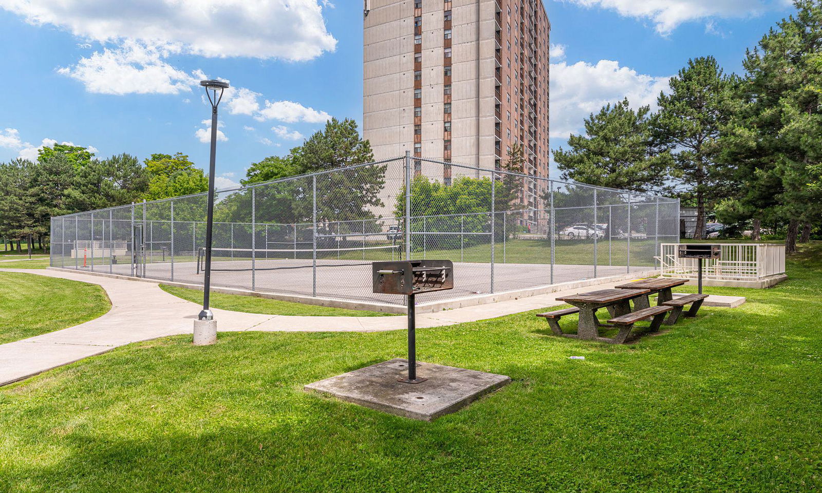 Tennis — Riverside Court Condos, North York, Toronto