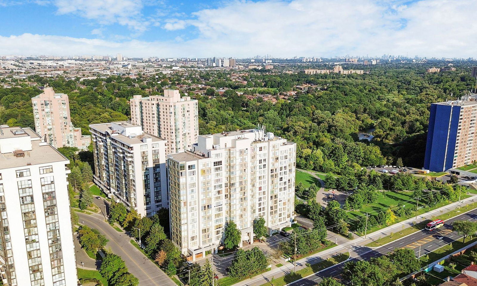 Rowntree Mill Condos, Etobicoke, Toronto