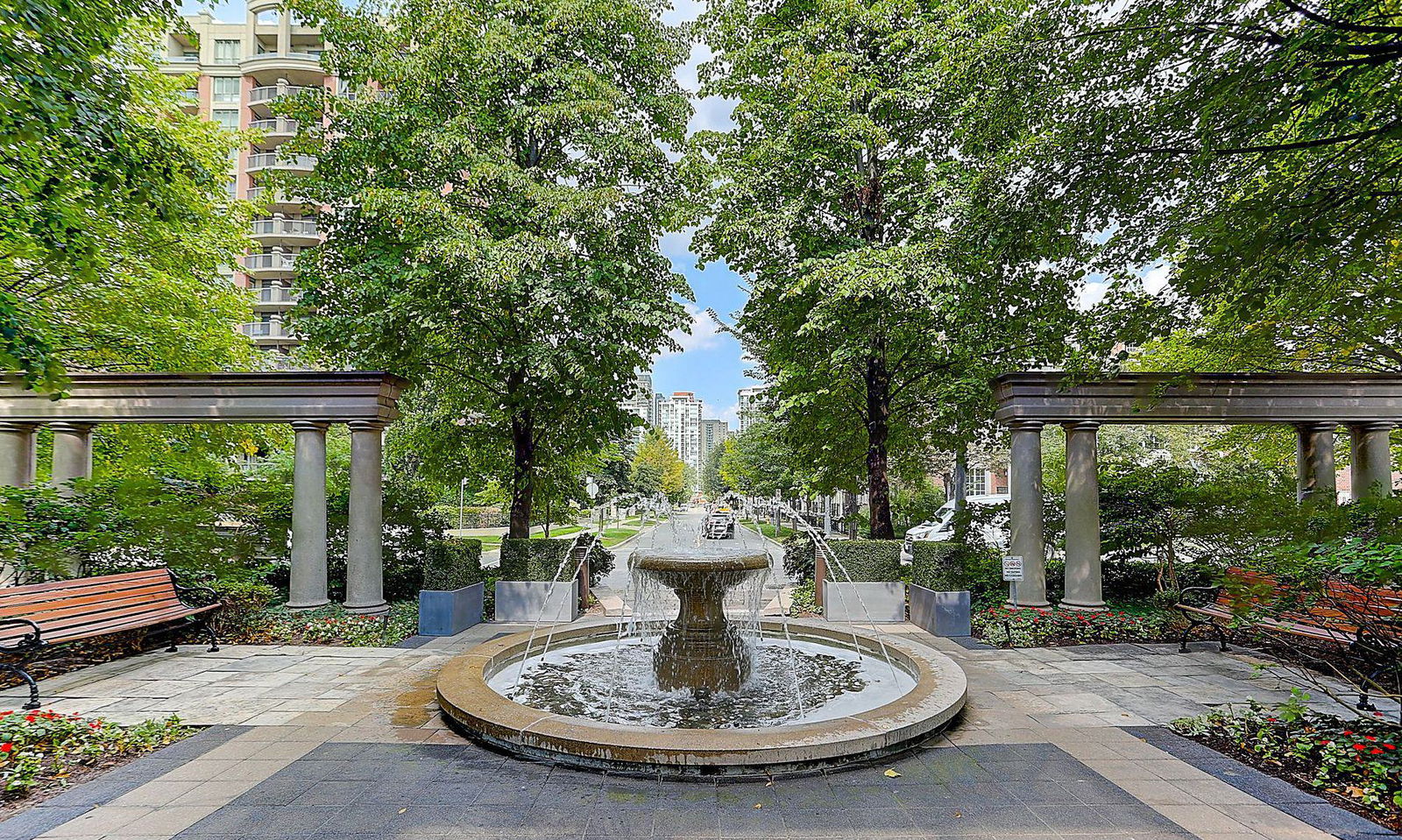 Skymark Condominiums, North York, Toronto