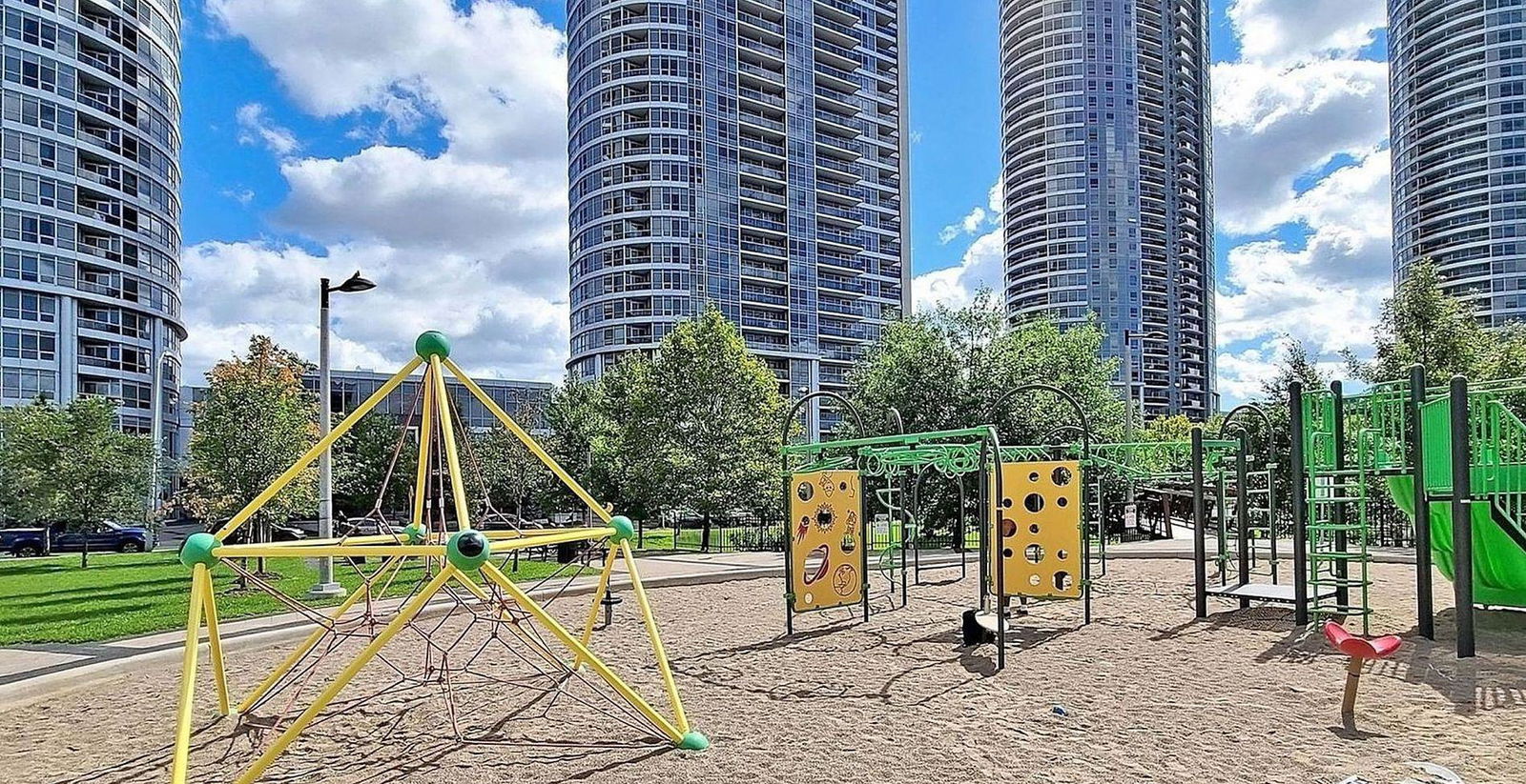 Playground — Solaris I Condos, Scarborough, Toronto