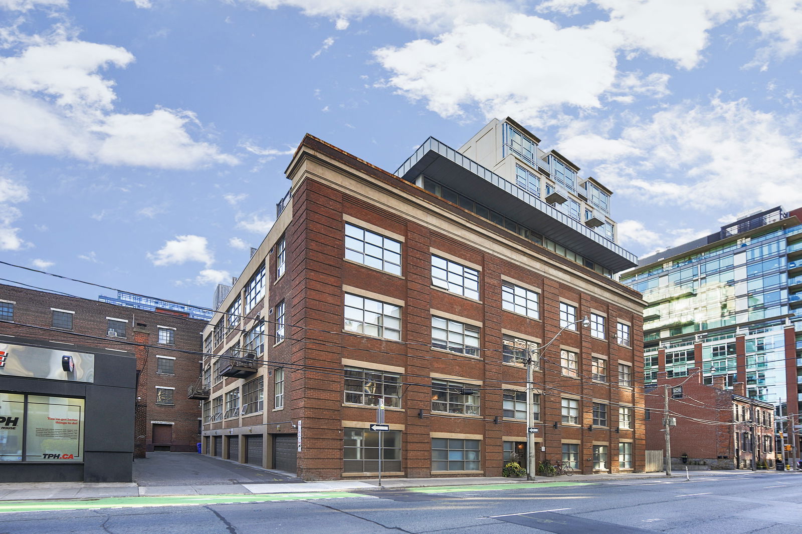 Exterior — Liberty Lofts, Downtown, Toronto