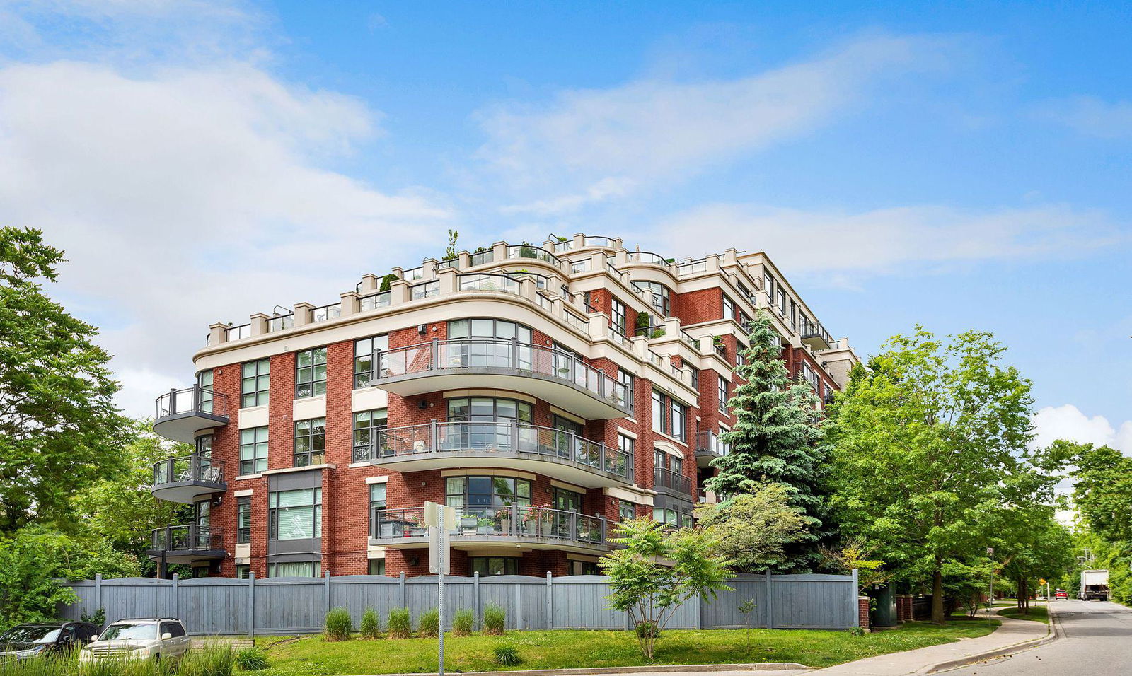 St Andrew on The Green Condos, Etobicoke, Toronto