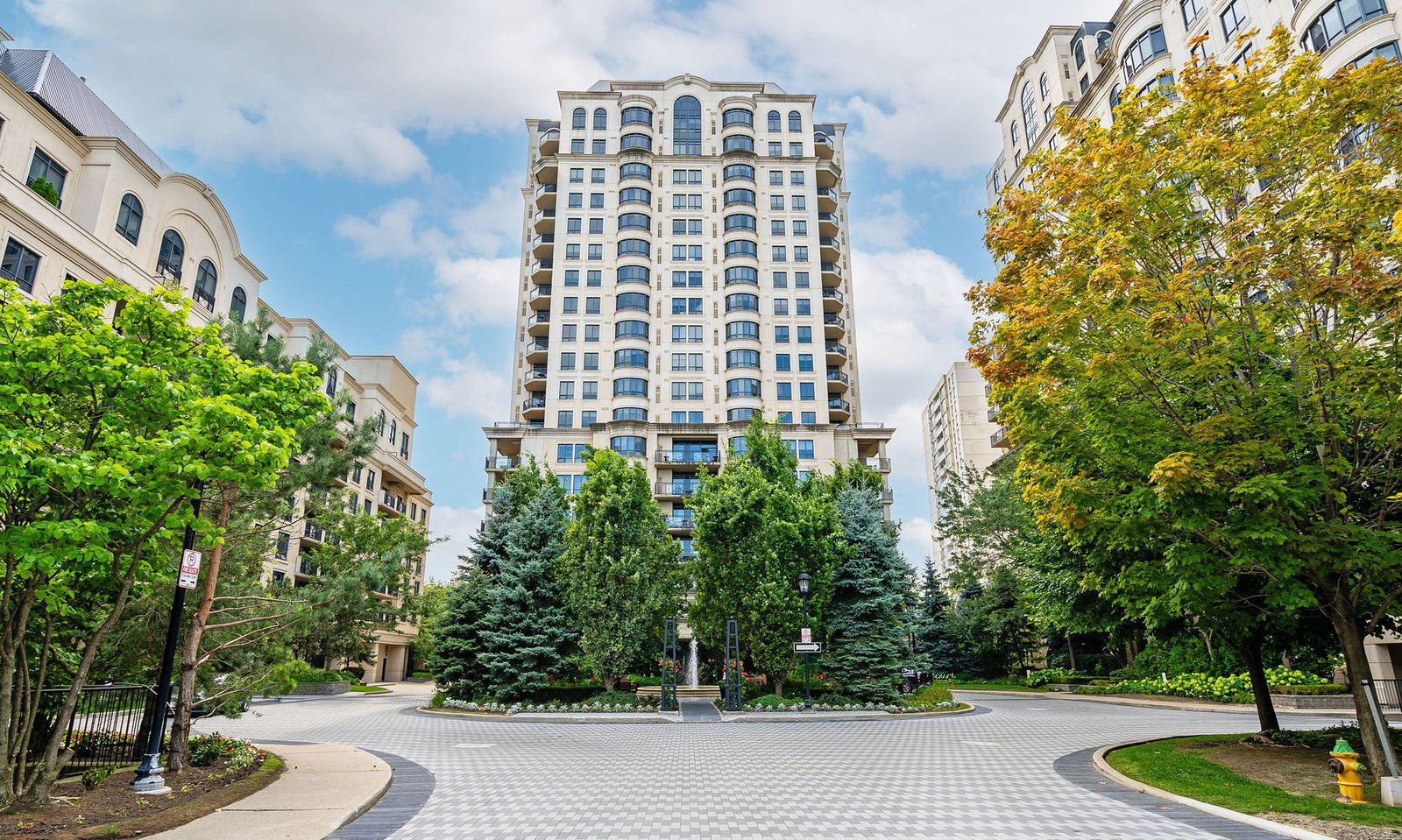 Exterior Side — St Gabriel Village Condos, North York, Toronto