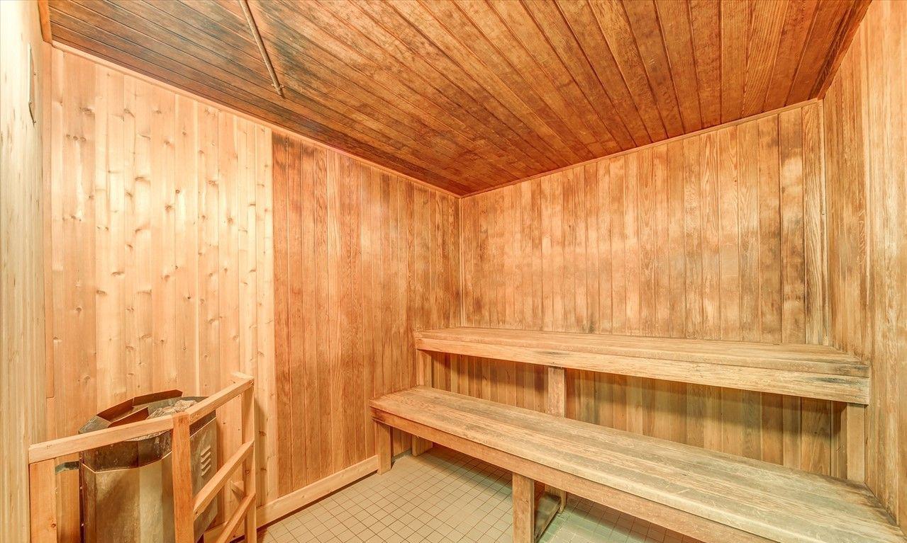 Sauna — Sterling Club II Condos, Scarborough, Toronto