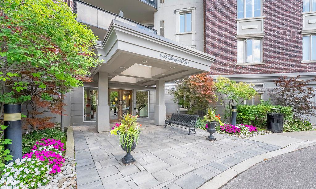 Entrance — The Dalesford Condos, Etobicoke, Toronto