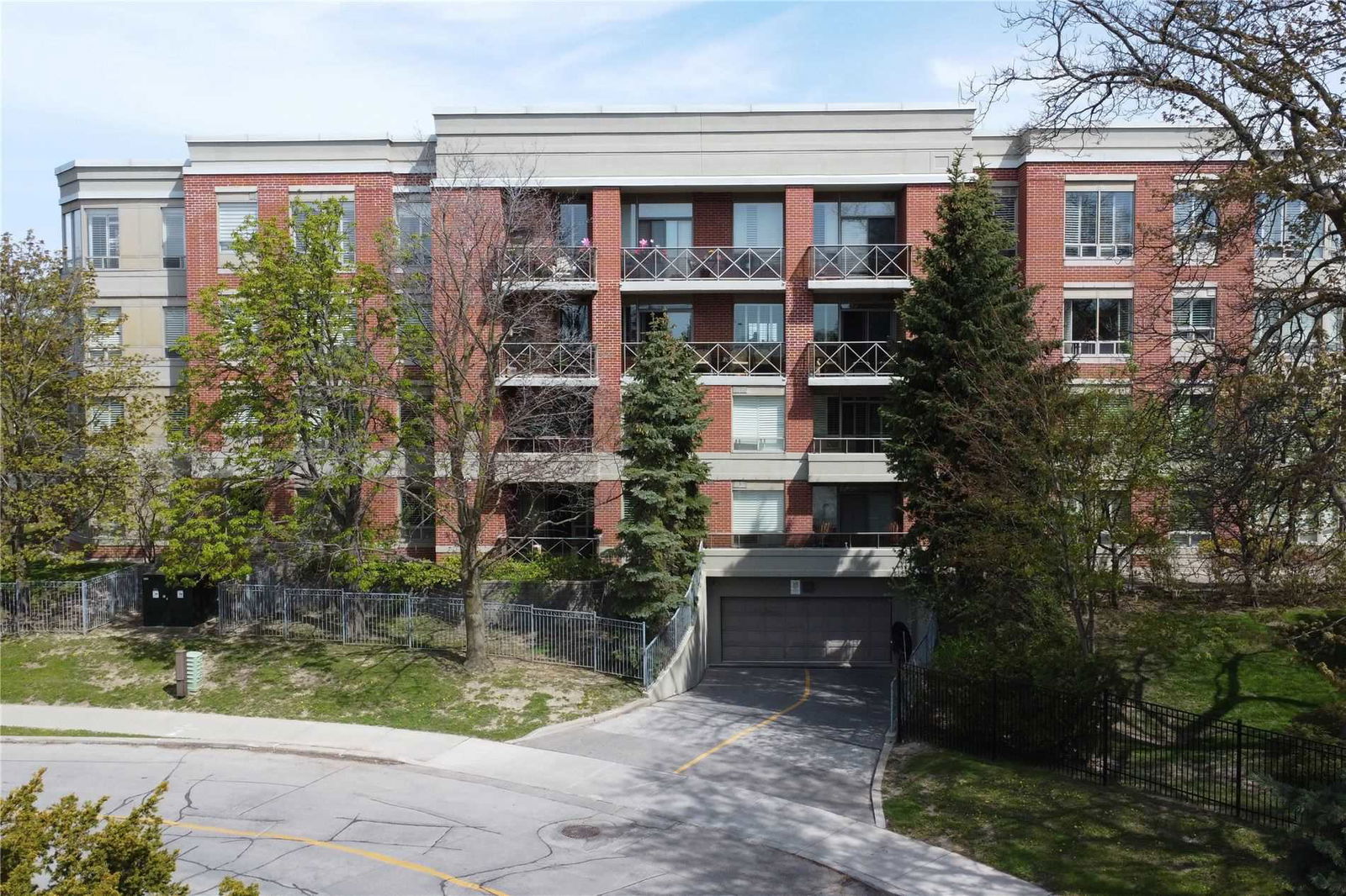 The Edwardian Condos, North York, Toronto