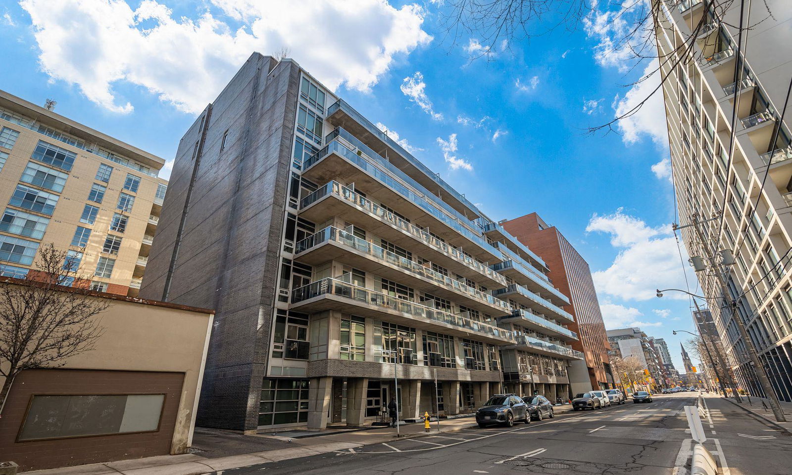 Exterior Side — Lofts 399, Downtown, Toronto