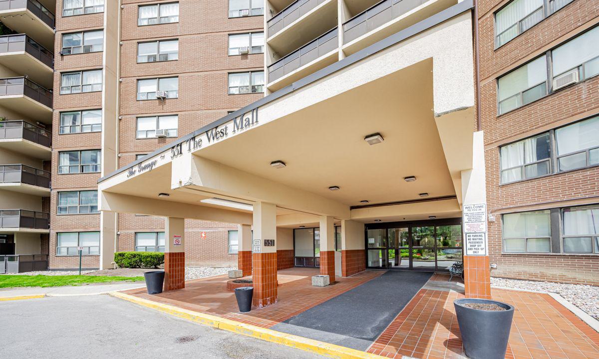 Entrance — The Grange Condos, Etobicoke, Toronto