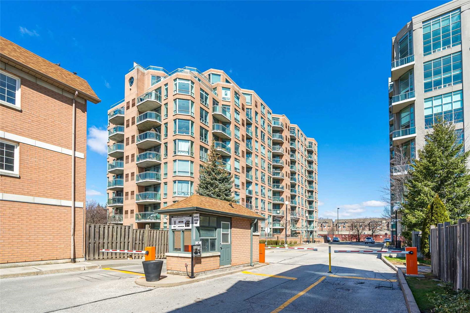 The Legend at Mystic Pointe Condos, Etobicoke, Toronto