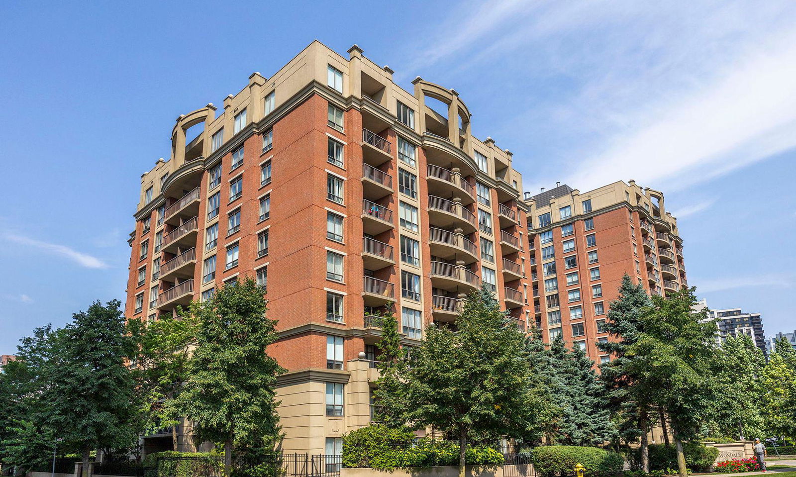 Exterior Side — The Mansions of Avondale, North York, Toronto