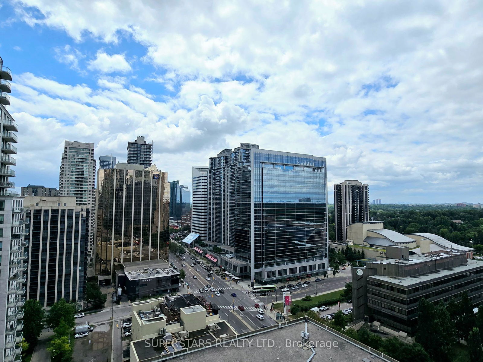 Skyline — The Pinnacle Condos, North York, Toronto