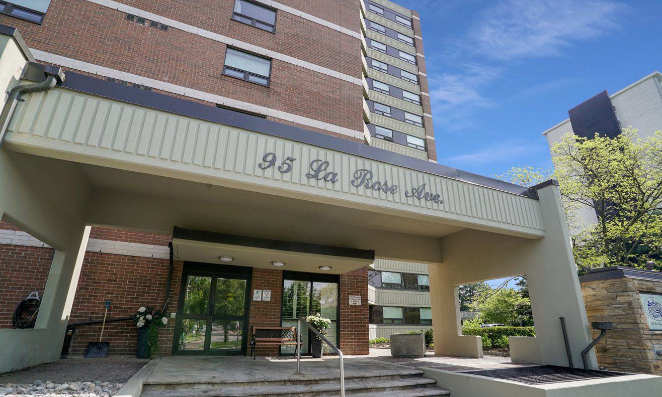 Entrance — The Sovereign Condos, Etobicoke, Toronto