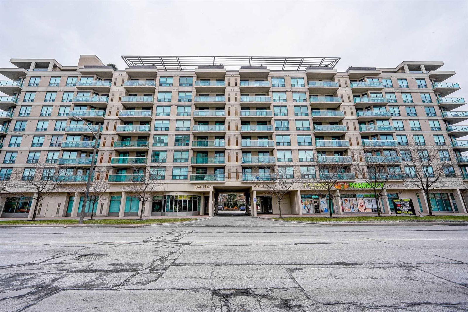 The Town Plaza Condos, North York, Toronto